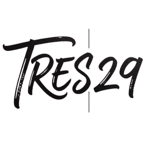 Tres29